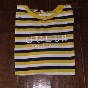 🍄SOLD🍄 Guess Tee